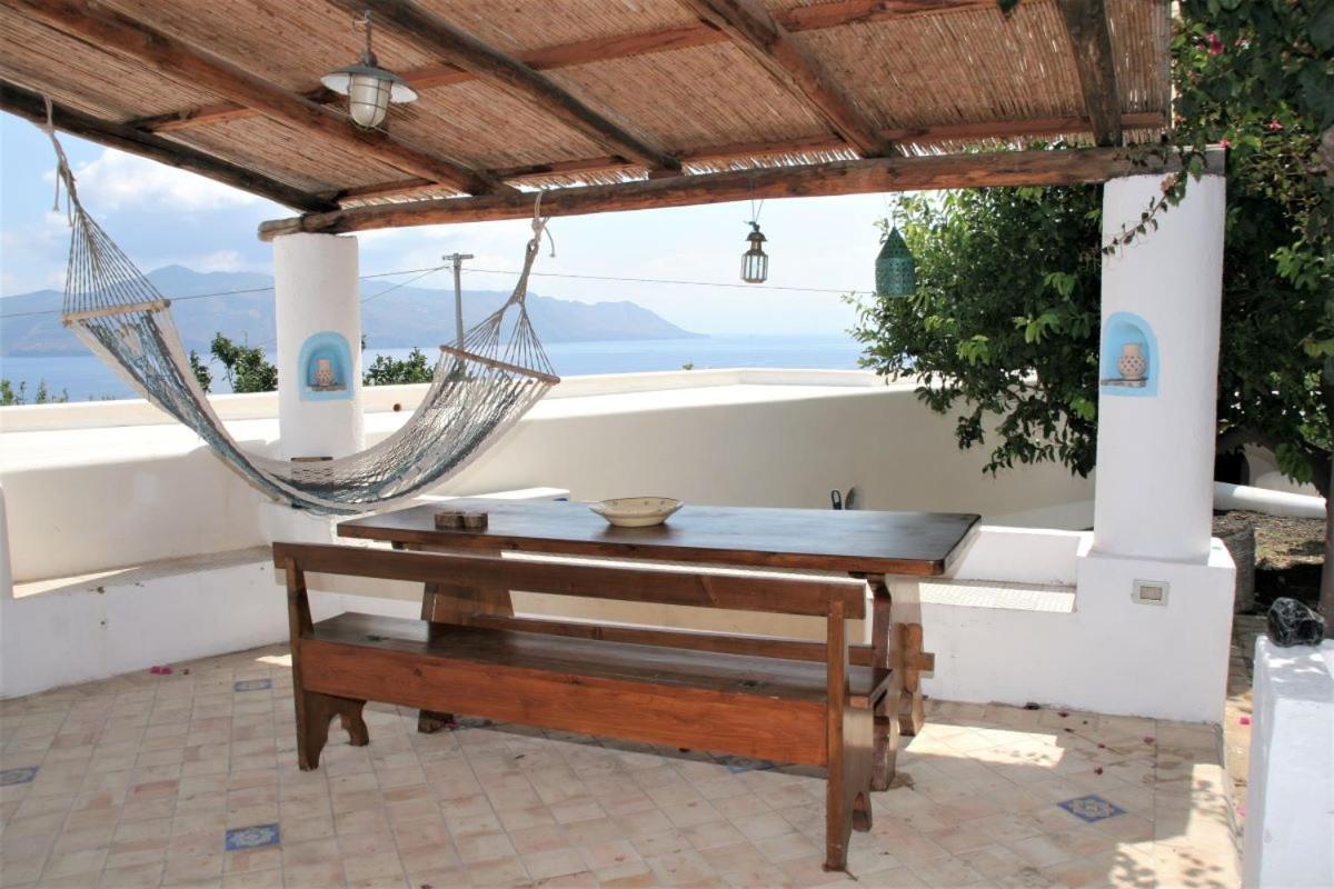 Case Al Mare - Terrazzi Panoramici E Ampio Giardino 산타마리나살리나 외부 사진