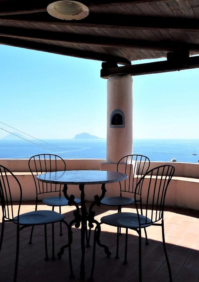 Case Al Mare - Terrazzi Panoramici E Ampio Giardino 산타마리나살리나 외부 사진