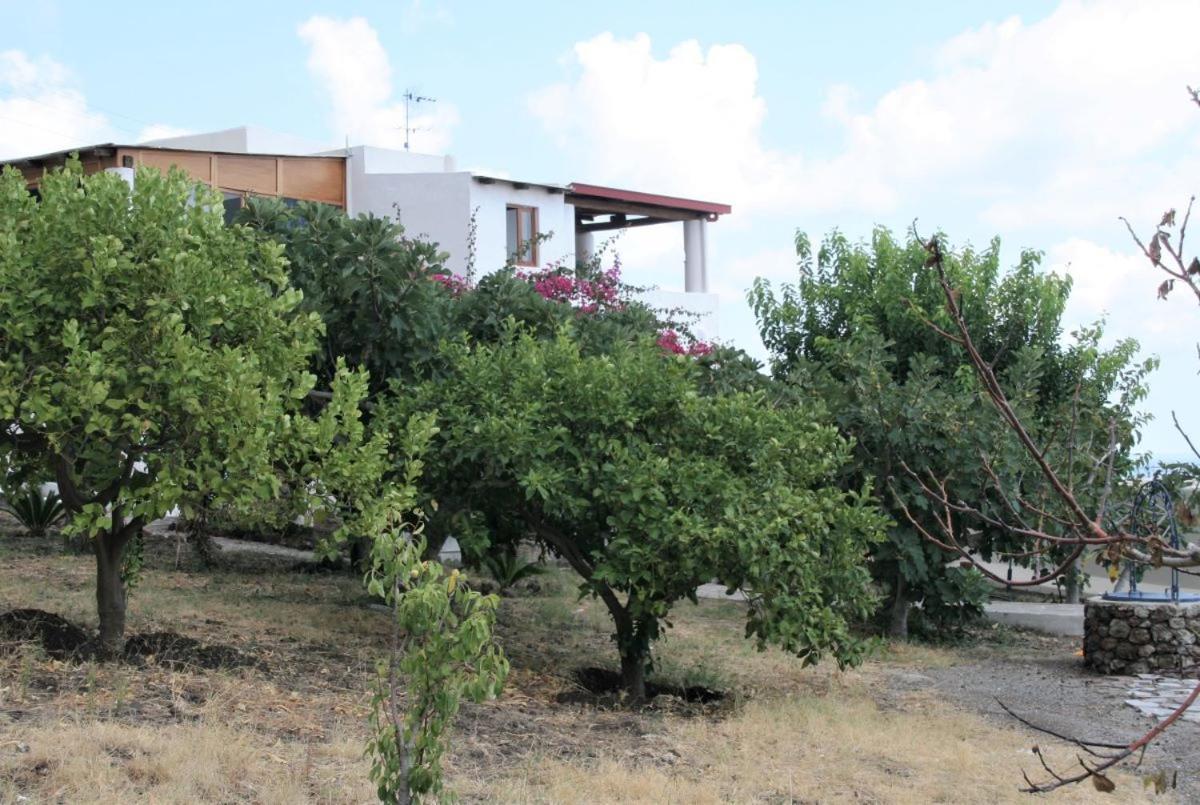 Case Al Mare - Terrazzi Panoramici E Ampio Giardino 산타마리나살리나 외부 사진