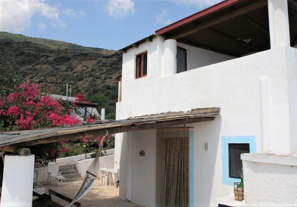 Case Al Mare - Terrazzi Panoramici E Ampio Giardino 산타마리나살리나 외부 사진